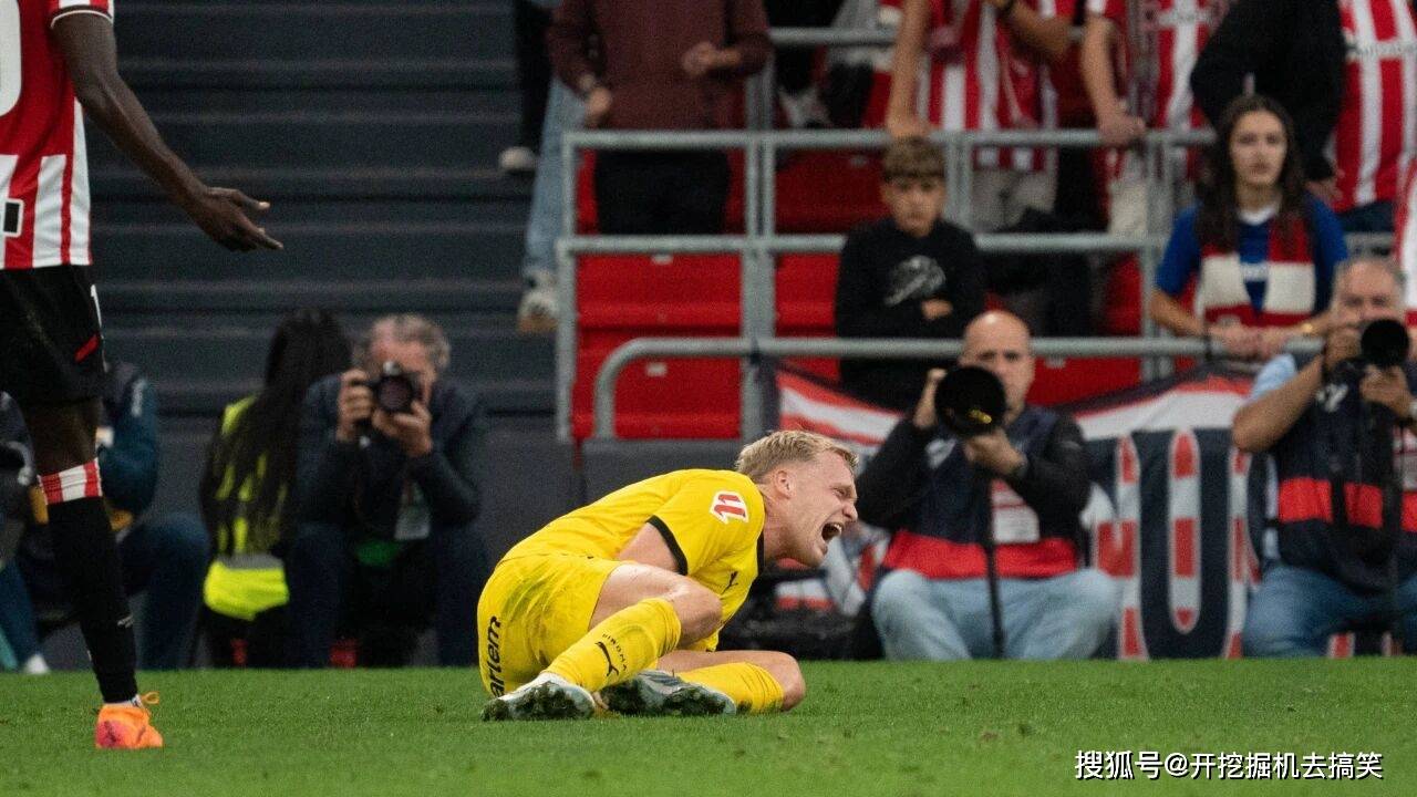 地倒在草坪, 跟腱断裂恐, 给了赫罗纳