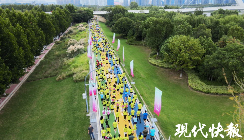 bt, 年华 bt, 年华